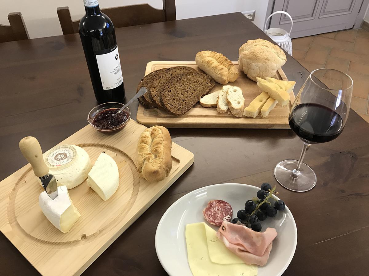 Casa Soave B&B Альба Екстер'єр фото